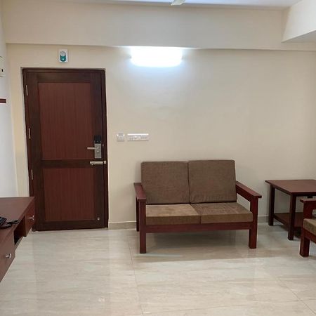 Vennela Hotel Apartments バンガロール エクステリア 写真
