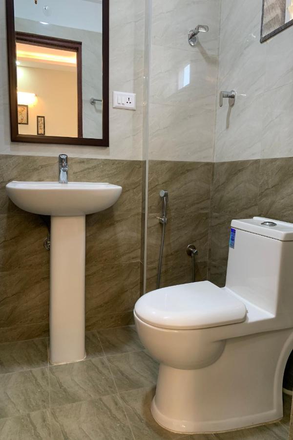 Vennela Hotel Apartments バンガロール エクステリア 写真
